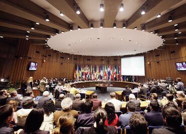 Cepal recorta previsión del PIB de México