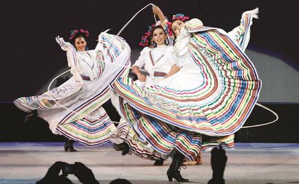 Ballet Folklórico llena de color el Festival Cervantino