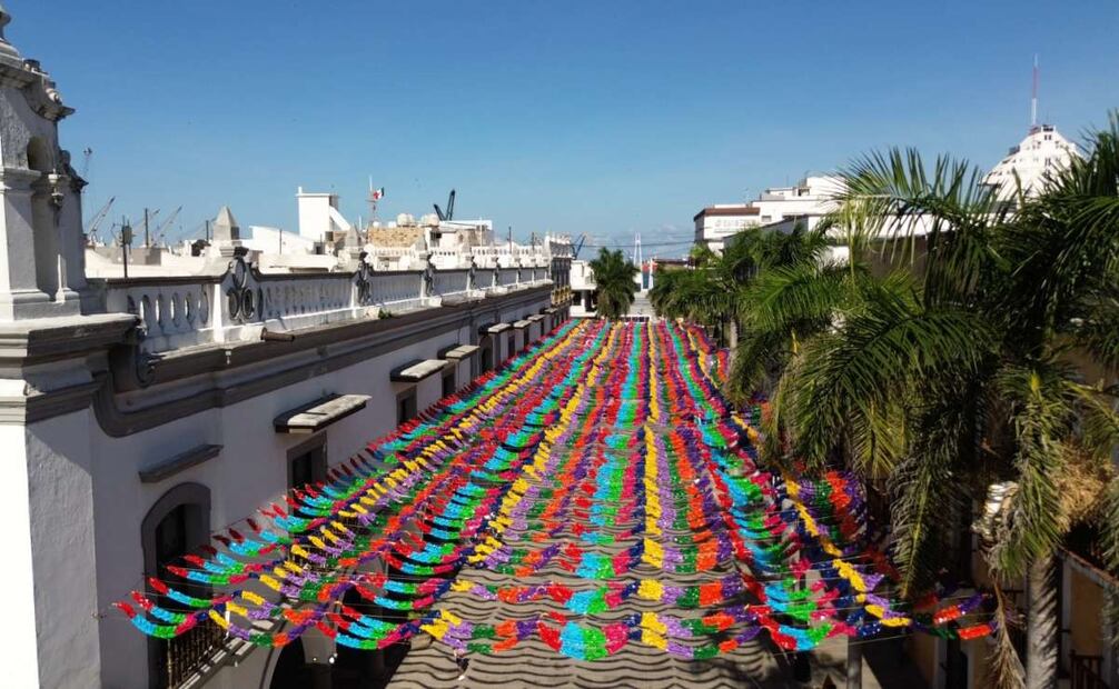 La alcaldesa llamó a la ciudadanía a participar en las actividades culturales y artísticas que se llevarán a cabo en el Zócalo.
Foto: Especial.