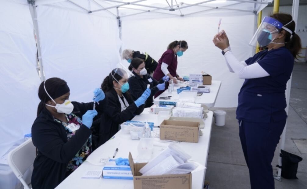 Estudio alerta sobre reacciones cutáneas a la vacuna de Moderna contra el Covid-19