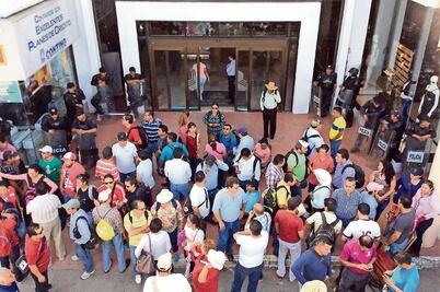 Maestros de Chiapas aplazan regreso a aulas