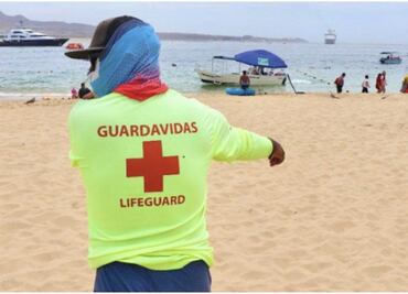 Cierran playa de Los Cabos, BCS por presencia de tiburón toro; refuerzan seguridad en la zona