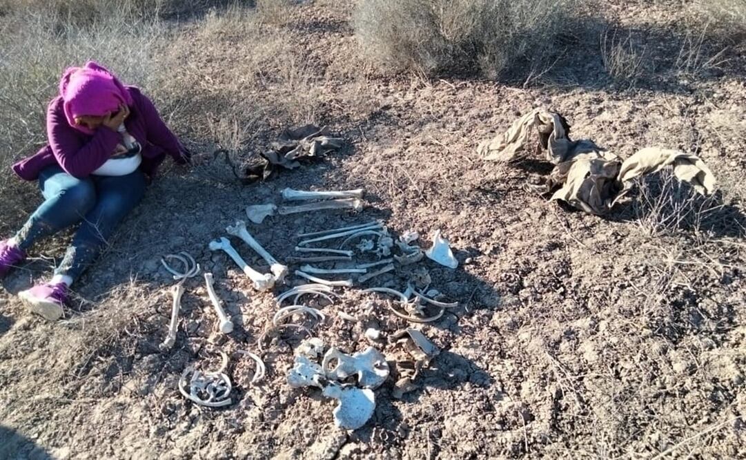 Ceci Patricia lo buscó por todos lados, no lo encontró, y entonces empezó a escarbar la tierra. Foto: Madres Buscadoras de Sonora
