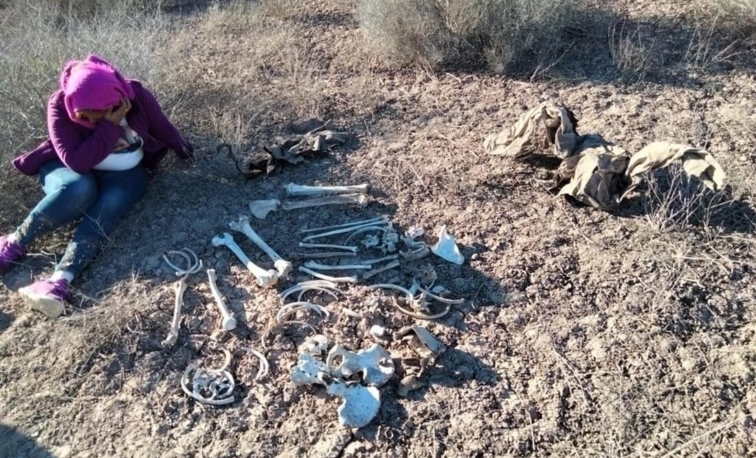 Ceci Patricia lo buscó por todos lados, no lo encontró, y entonces empezó a escarbar la tierra. Foto: Madres Buscadoras de Sonora