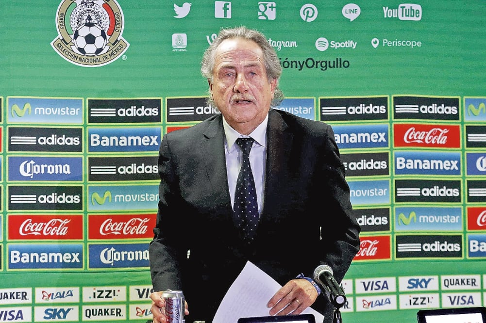 Decio de María, presidente de la FMF, pasó prácticamente desapercibido (HENRY ROMERO. REUTERS)