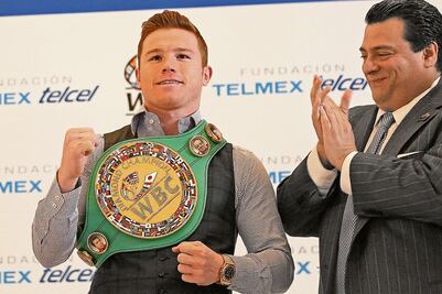 Canelo Álvarez responde al reto de David Benavidez: "La gente siempre habla, déjenlo con su odio"