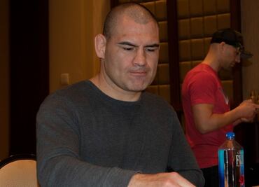 Caín Velásquez termina el letargo