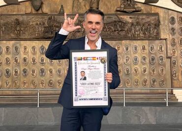 Sergio Mayer presume reconocimiento que le dieron en la Cámara de Diputados por ser un líder