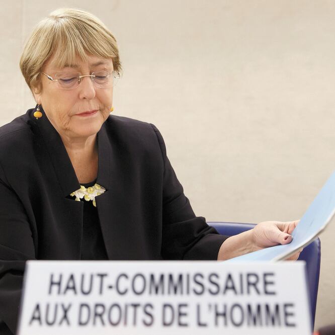 Adver tencia. Según Michelle Bachelet, intentar frenar a los migrantes los lleva a buscar rutas más peligrosas. EFE