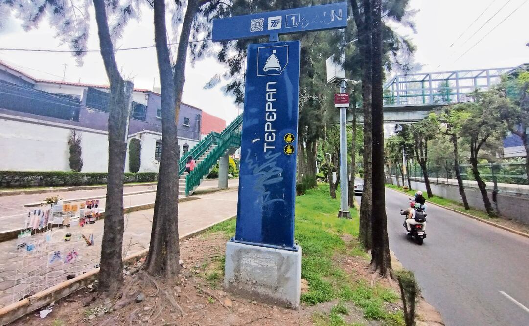 Tepepan es una de las 11 estaciones en las que el acceso al Tren Ligero es por el puente peatonal, por lo que el Sistema de Transportes Eléctricos busca beneficiar a las personas con alguna discapacidad. Foto: Fernanda Rojas / EL UNIVERSAL