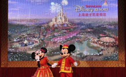 China tendrá parques de atracciones Disney y Universal