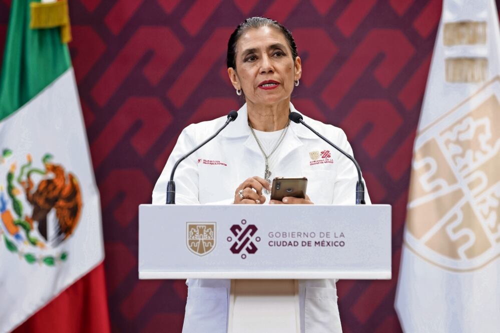 Oliva López dio a conocer el avance de la federalización de los servicios de salud capitalinos. Foto: Especial