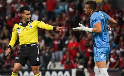 Leandro Cufré culpa al arbitraje por el grito en el Jalisco