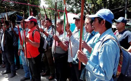 Maestros no ceden y mantienen bloqueos en Oaxaca
