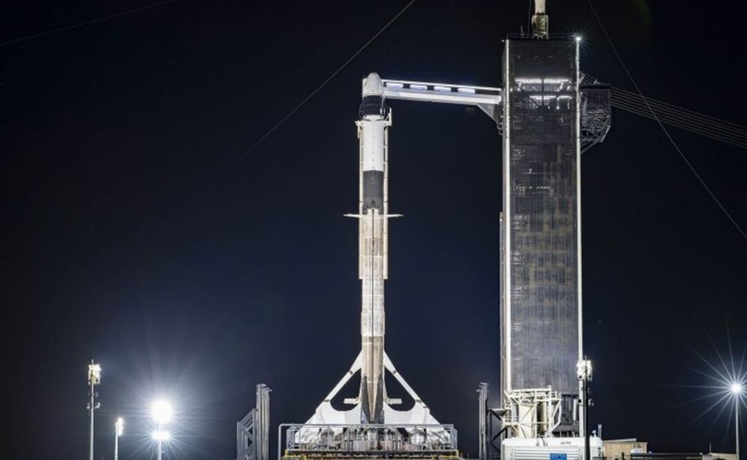 El cohete SpaceX Falcon 9, con la nave espacial Dragon. Foto: SpaceX vía NASA
