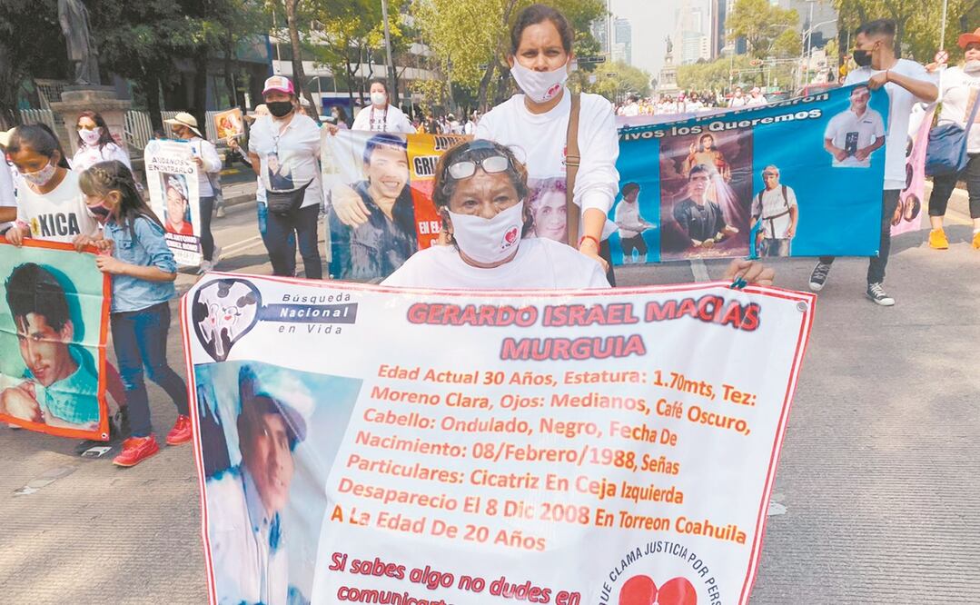 Dora Macías vino desde Torreón para protestar en silla de ruedas. Ftoto: Diana Lastiri