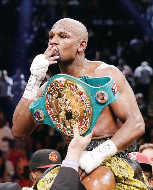 Mayweather recibió un homenaje por parte de la CMB en la 53 Convención Anual (ARCHIVO. EL UNIVERSAL)