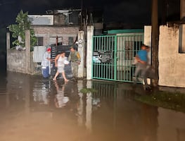 En medio de las inundaciones en Poza Rica, reportan saqueos de algunas tiendas