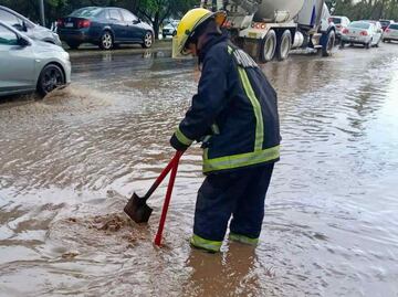 Tláhuac amanece inundada tras lluvias; así se ven las calles de la colonia Miguel Hidalgo