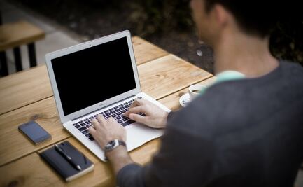 El 76% de los empleados quieren regresar parcialmente a la oficina: análisis