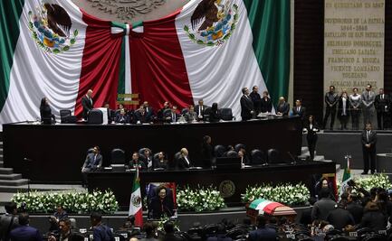 Legisladores y familiares rinden homenaje a Ifigenia Martínez en San Lázaro; "perdimos a una mujer de izquierda y revolucionaria", dicen