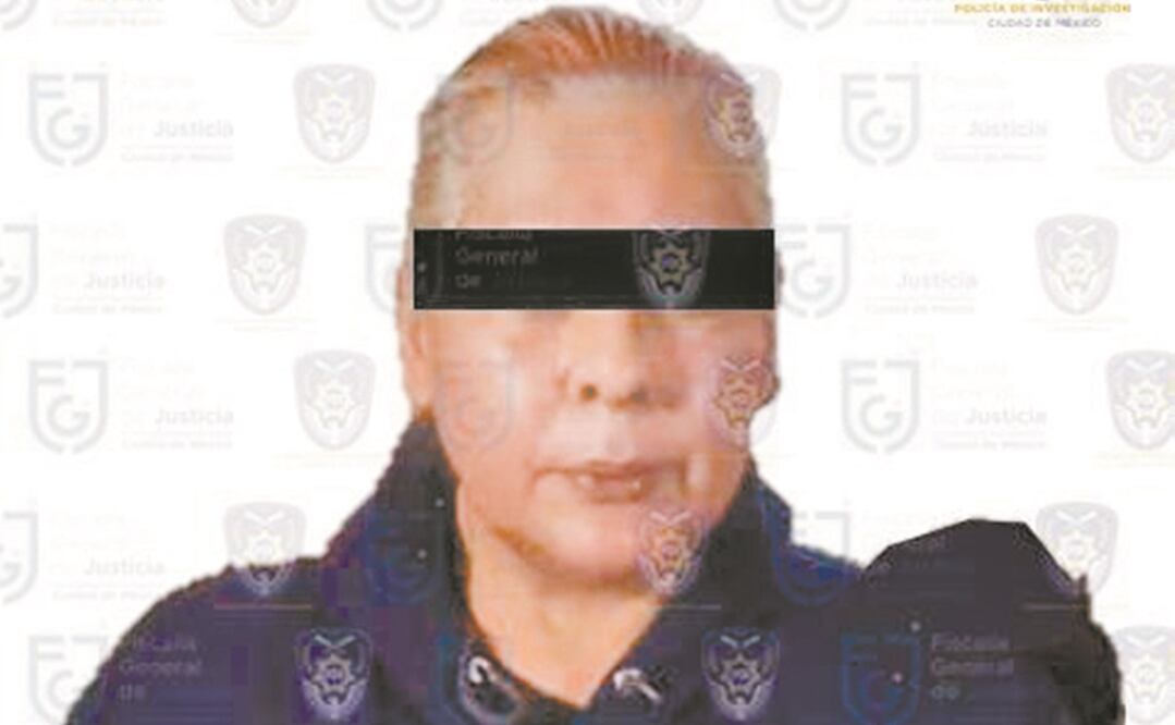 Vanessa “N”, presunta integrante del CJNG , fue trasladada a la fiscalía de narcomenudeo. Foto: Especial