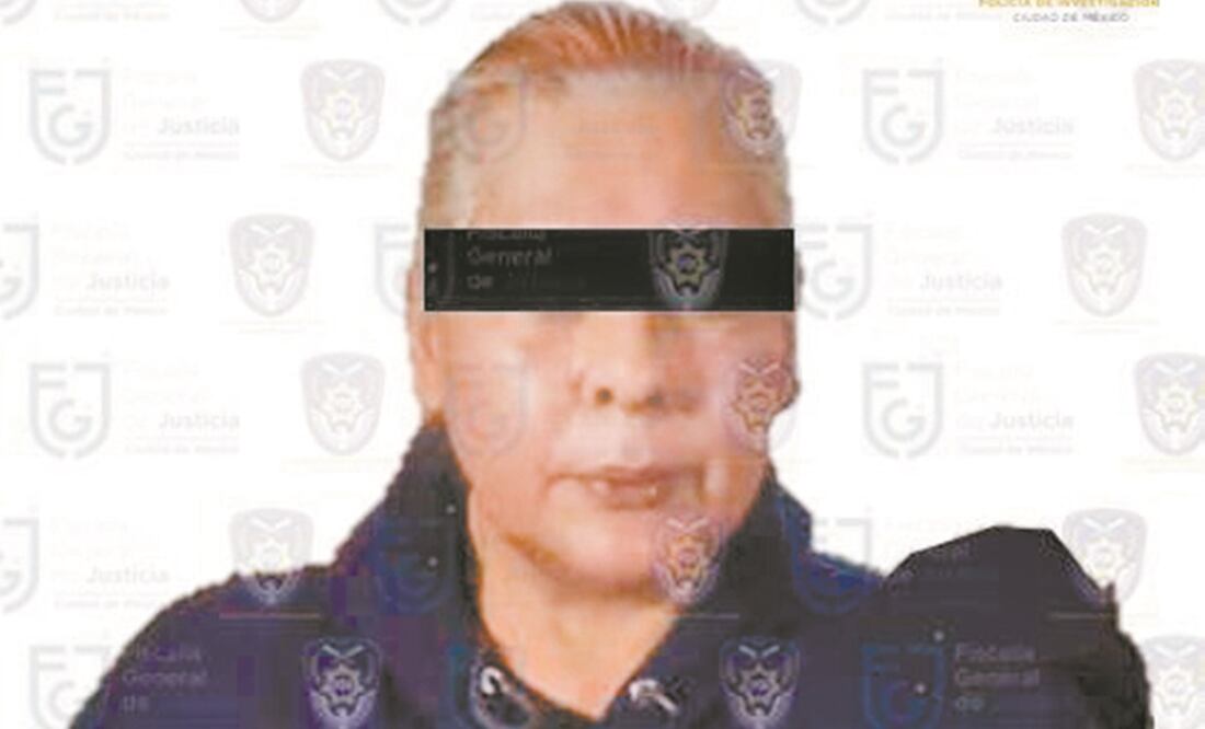 Vanessa “N”, presunta integrante del CJNG , fue trasladada a la fiscalía de narcomenudeo. Foto: Especial