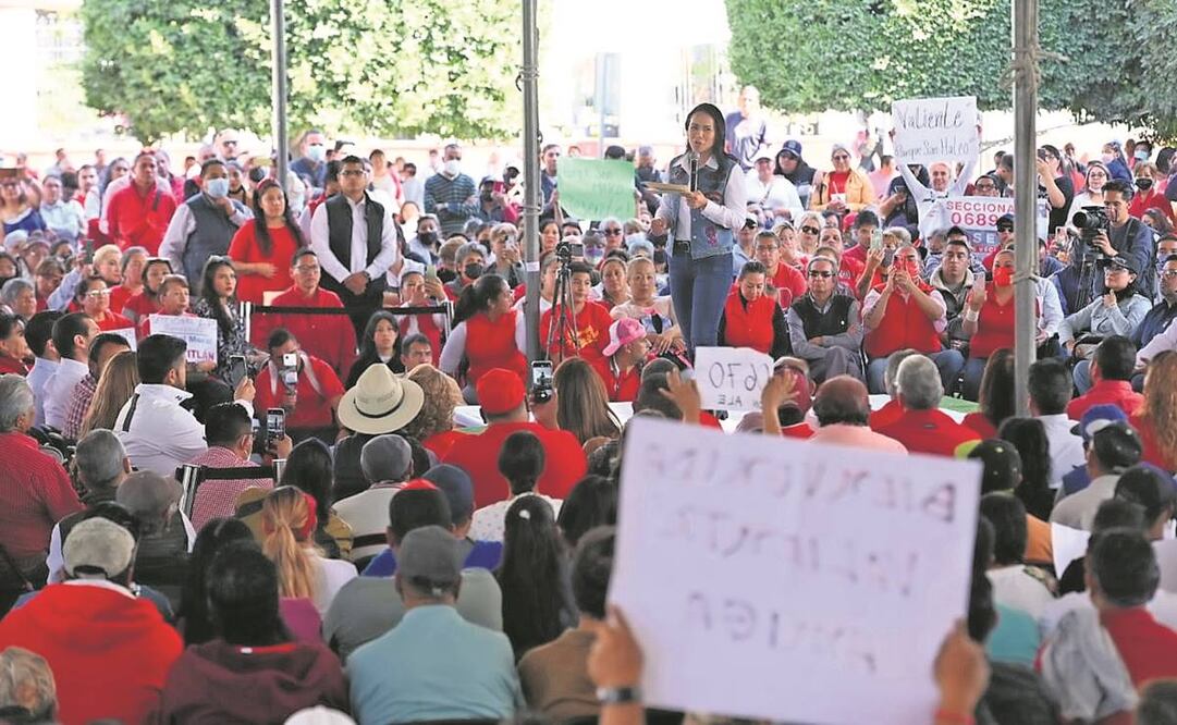 Alejandra del Moral se reunió con la militancia de Cuautitlán y Tultepec, donde dijo que el PRI está unido. Foto: Especial
