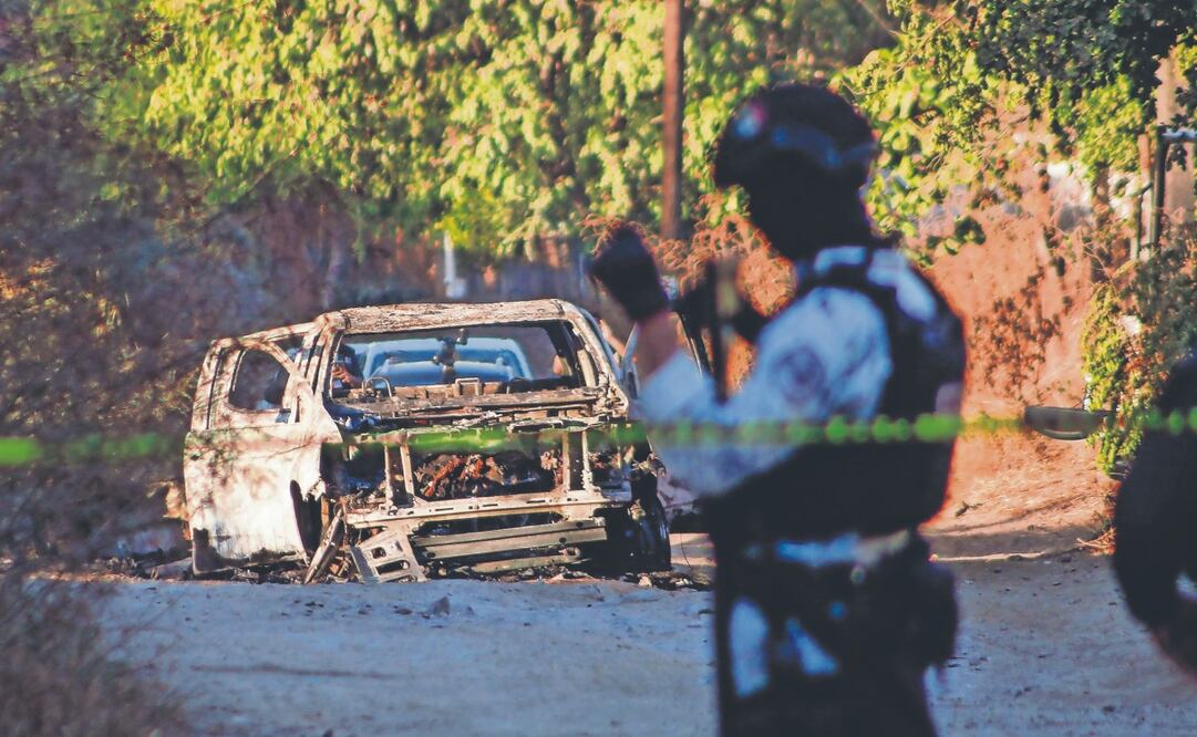 El pasado 3 de diciembre en Culiacán, Sinaloa, una camioneta pick up explotó a causa de un ataque realizado con un dron. Foto: de José Betanzos. Archivo Cuartoscuro