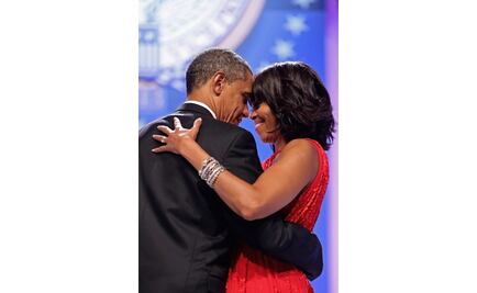 Obama pide festejar a las madres con "actos de respeto"