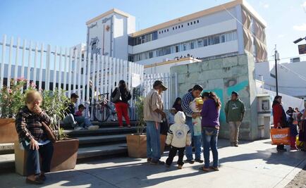 Paralizan sindicalizados sector salud de Oaxaca