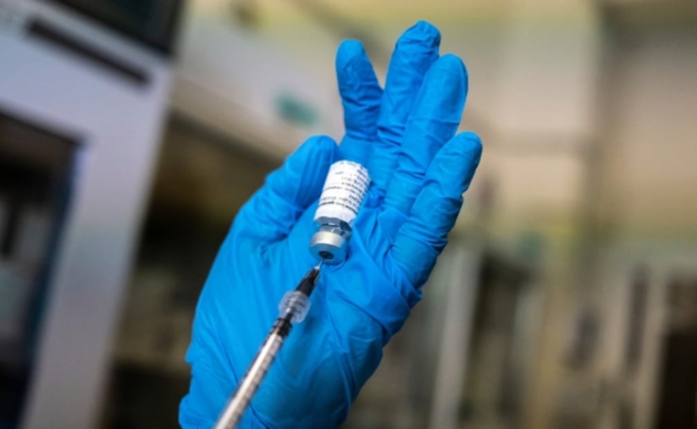 ¿Pacientes recuperados de Covid-19 deben vacunarse? Esto dicen expertos