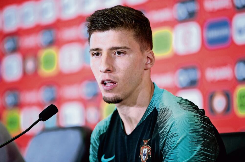 El luso Ruben Dias dice que van por el camino correcto. Foto: FRANCISCO SECO. AP