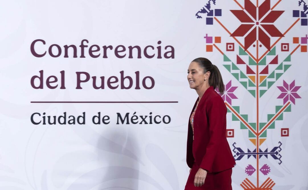 La presidenta Claudia Sheinbaum durante su conferencia matutina desde Palacio Nacional este lunes 27 de octubre de 2025. Foto: Presidencia