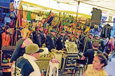 Realizan operativos en tianguis San Juan