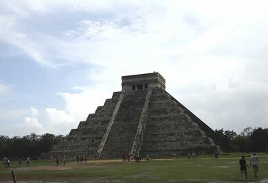 Autoriza INAH concierto de Armando Manzanero en Chichén Itzá