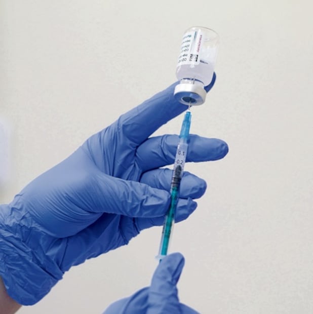 ¿Cuánto tiempo debe pasar después de tener Covid-19 para poder recibir la vacuna?