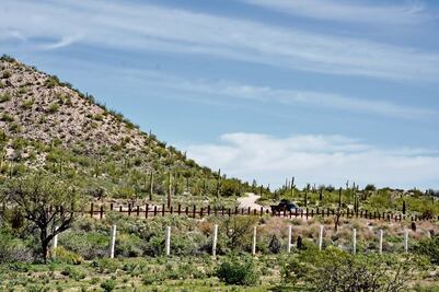 Tribu binacional se opone a muro de Trump