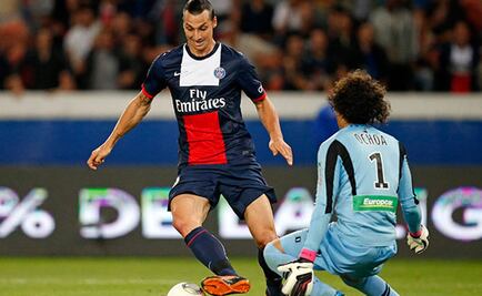 Liga de Francia recuerda atajadas de Guillermo Ochoa al PSG