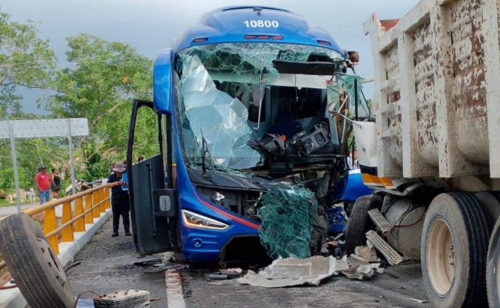 La Secretaría de Protección Civil informó que una persona ha perdido la vida y 19 más han resultado heridas
(07/09/26)
Foto: Especial.