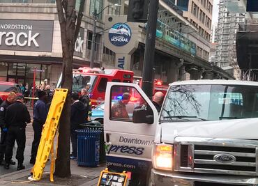 Suman 6 heridos por atropellamiento en Seattle, entre ellos el conductor