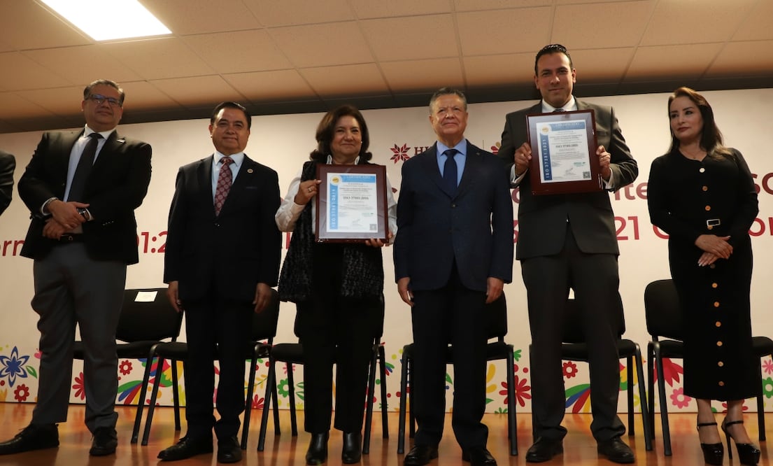 El gobernador Julio Menchaca afirmó que estos logros representan no sólo un orgullo para la administración estatal, sino la confirmación de que Hidalgo transita por una ruta clara de profesionalización y ética institucional. Foto: Especial