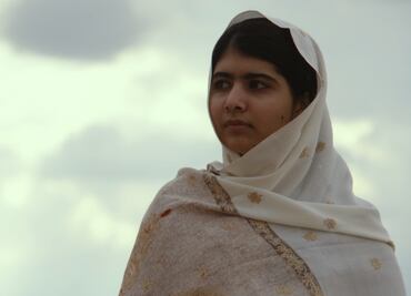 Malala, con "el corazón roto" por decisión de Trump de cerrar puertas a refugiados