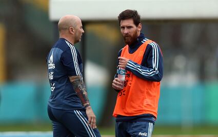 Messi debe ganar el mundial: Bilardo