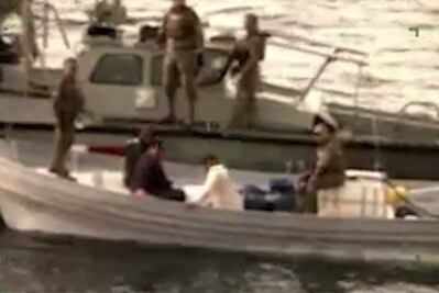 Semar asegura dos mil litros de combustible en costas de Michoacán