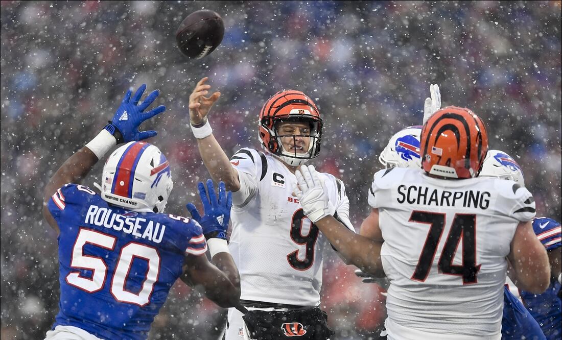 Burrow, de 26 años, brilló con 242 yardas y dos envíos de anotación. FOTO: AP