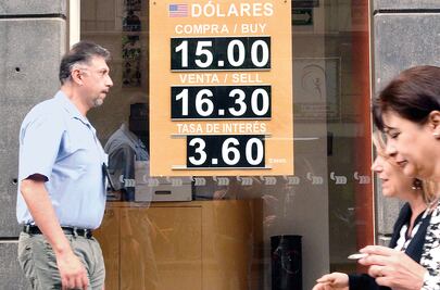 Dólar se dispara a $16.20