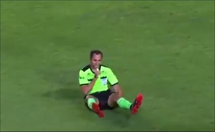 Tiran de un balonazo a Luis Enrique Santander en el Necaxa vs Rayados