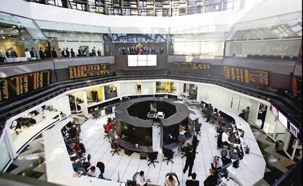 Bolsa mexicana y peso caen con fuerza