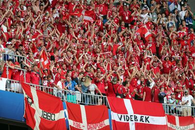 FIFA multa a Dinamarca por pancarta sexista durante el Mundial